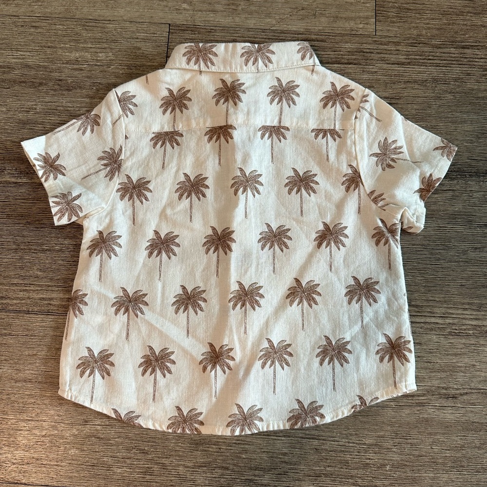 NWT Rylee & Cru Button Up - Picture 3 of 3